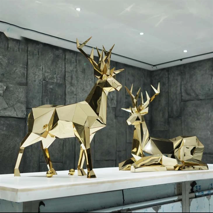 Gold Mirror Reindeer for Hotel Lobby