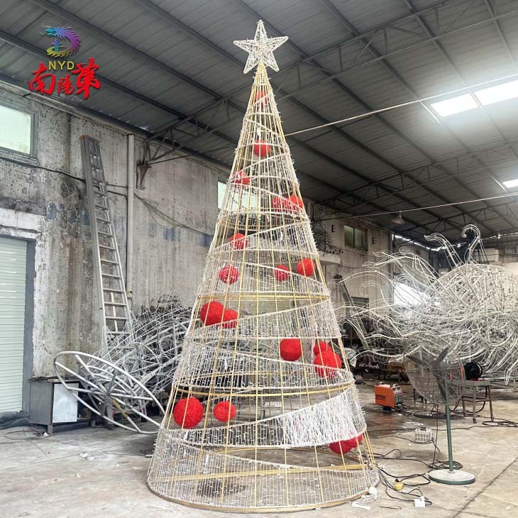 Spiral Shape Large Decorated Led Christmas Trees