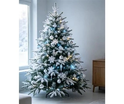 Winter Wonderland Decorated Christmas Tree